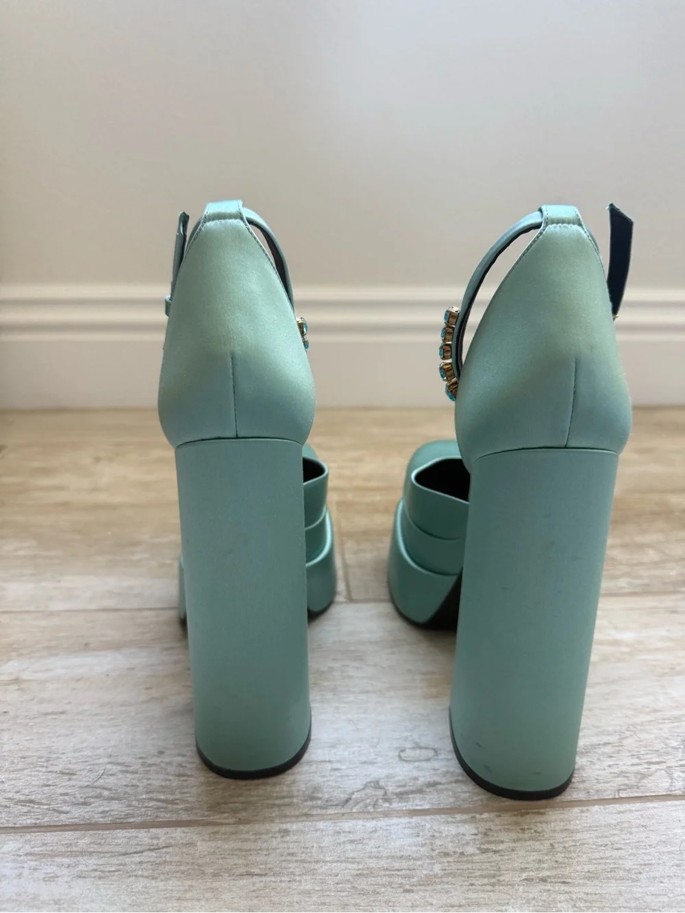 Versace Aevitas Medusa Satin Mint Platform Ankle-Strap Pumps Size 39.5